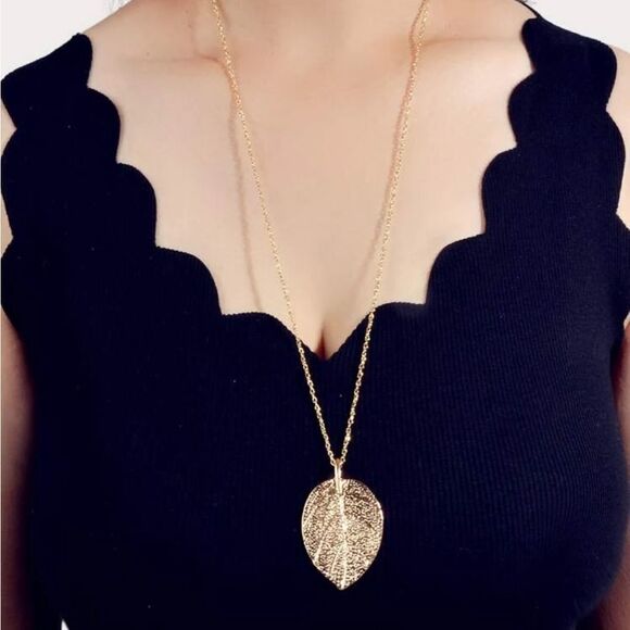 5/$25 PENDANT NECKLACE - Picture 2 of 8